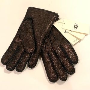 UGG Sheepskin Suede Shearling Gloves Rose Gold Black Large